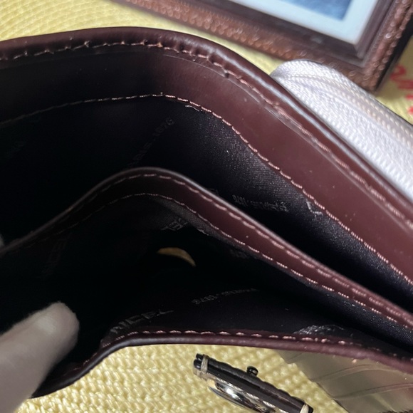 LANCEL Wallet - Picture 11 of 13
